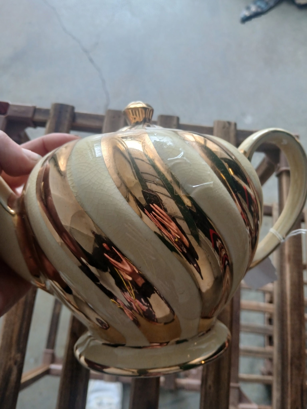 Vintage Sadler 1552 England Gold Swirl Teapot Cream Luster Mid Century